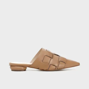 Sabot in pelle intrecciata a mano