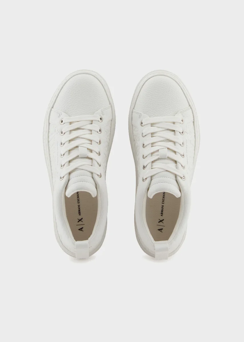 Sneakers con logo in rilievo all over - immagine 6