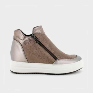 Stivaletti con zeppa