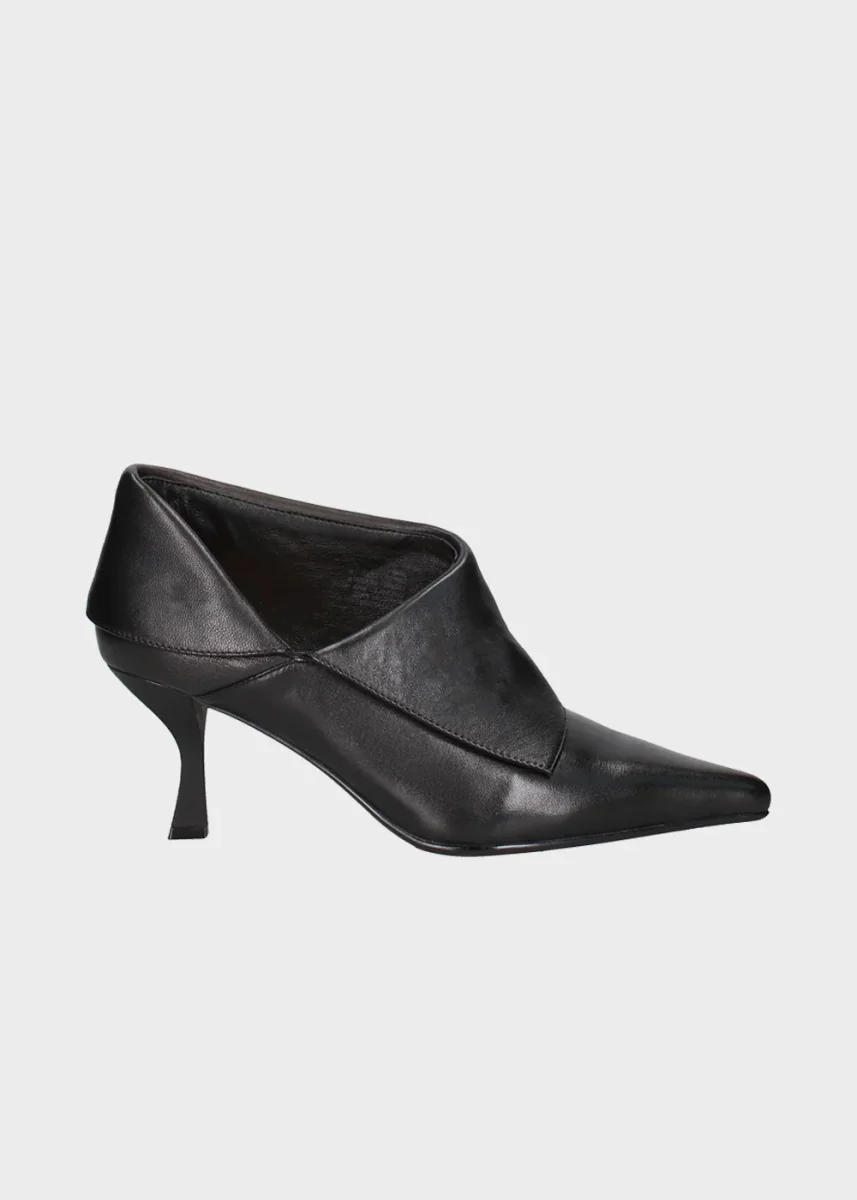 Stivaletti in pelle con tacco 7 cm