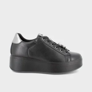 Scarpe con zeppa e lacci