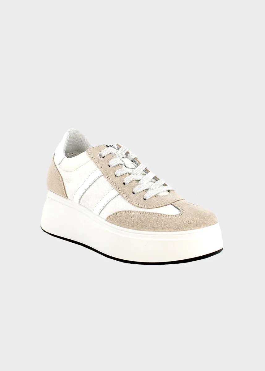 Scarpe con zeppa e lacci - immagine 3