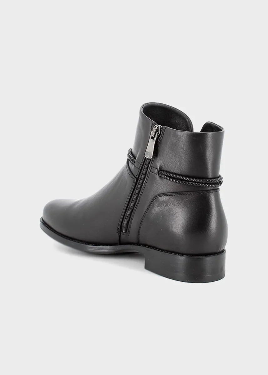 Stivaletti con tacco - immagine 4