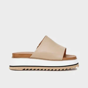 Ciabatte in pelle con zeppa