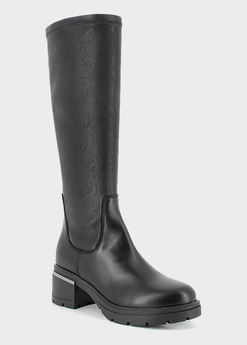 Stivali con tacco - immagine 3